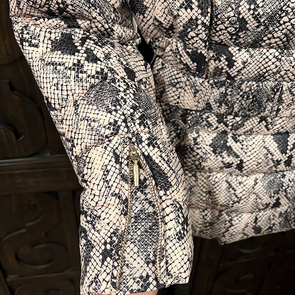 GUESS puffer jacket - Picture 10 of 15